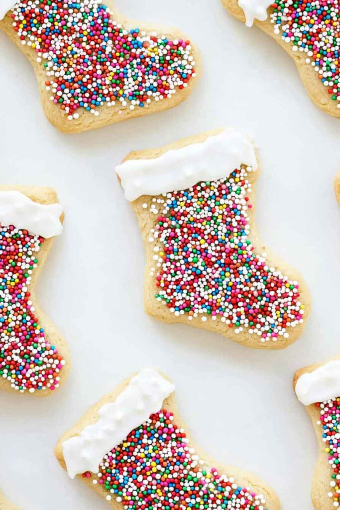 Step-by-Step Instructions for Almond Stocking Cookies