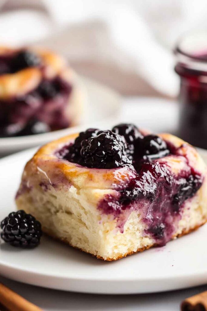 How to Serve Blackberry Cinnamon Rolls