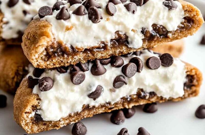 Cannoli Cookie Sandwiches