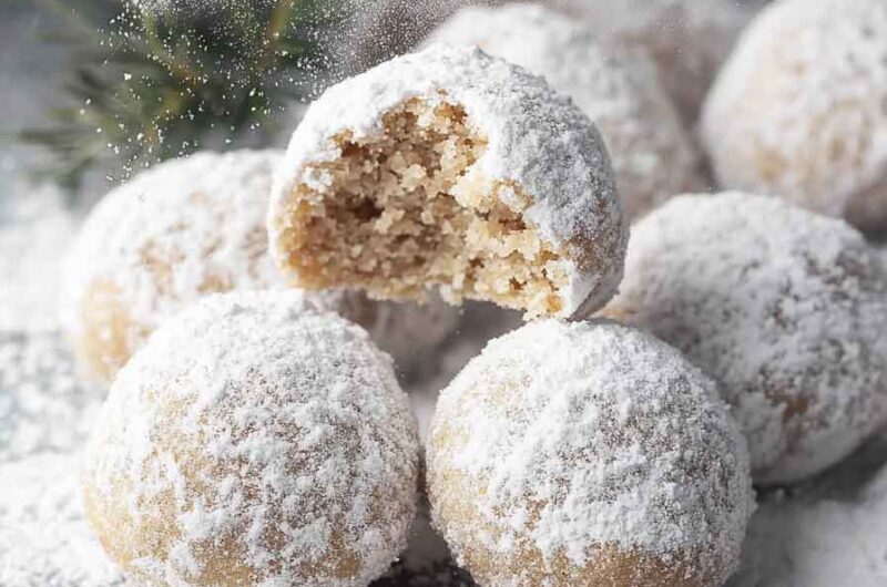 Christmas Snowball Cookies Recipe