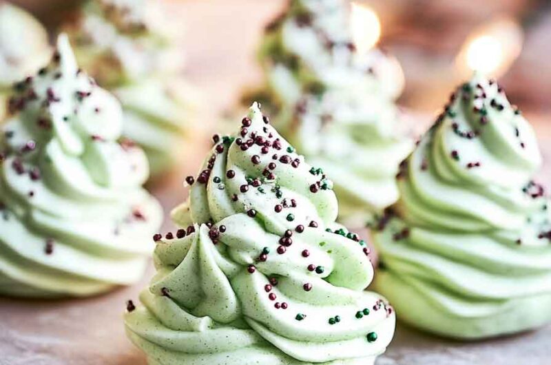 Christmas Tree Meringues