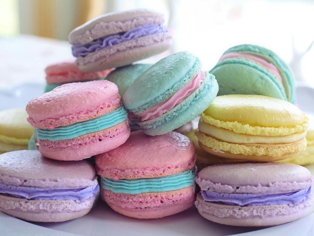 Cookies And Cream Macarons