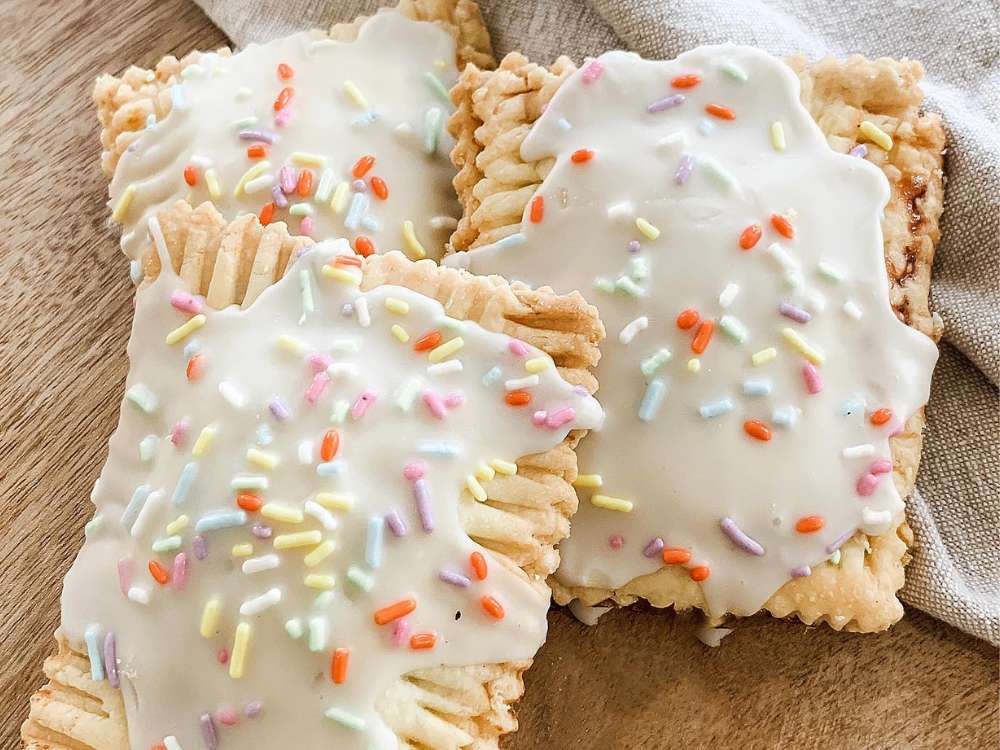 Homemade Strawberry Pop Tarts