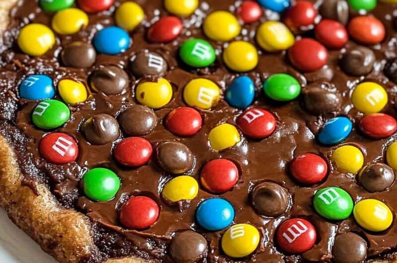 MM Brownie Pizza