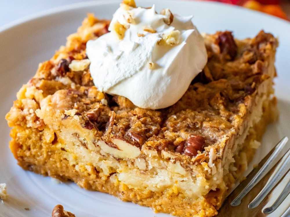 Pumpkin Crunch Cake