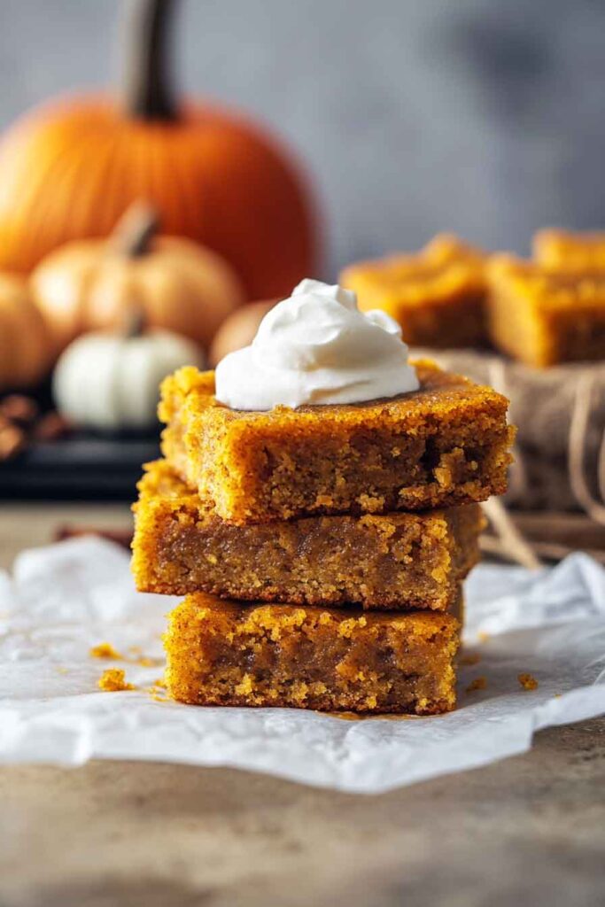 How to Serve Pumpkin Spice Bars