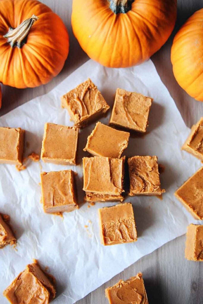 How to Serve Pumpkin Spice Fudge