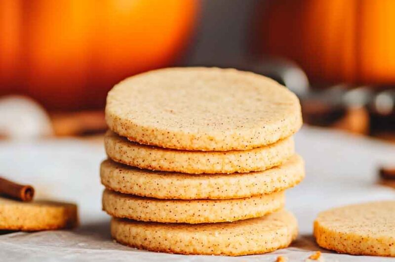 Pumpkin Spice Shortbread Cookies
