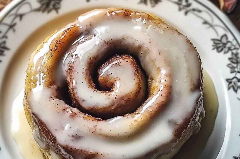 Soft Banana Cinnamon Swirl Rolls
