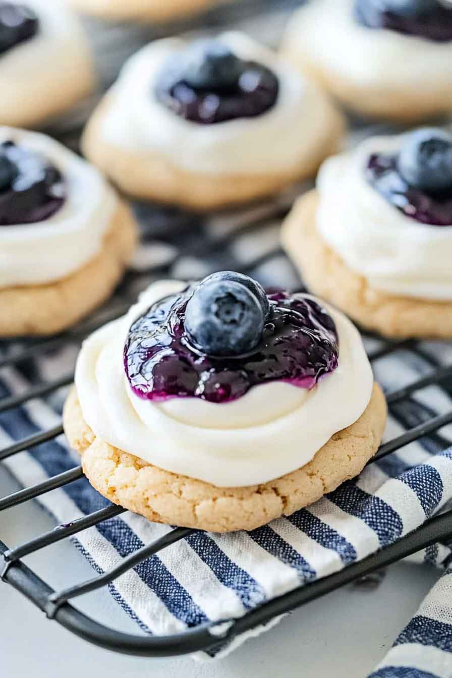 Blueberry Cheesecake Cookies